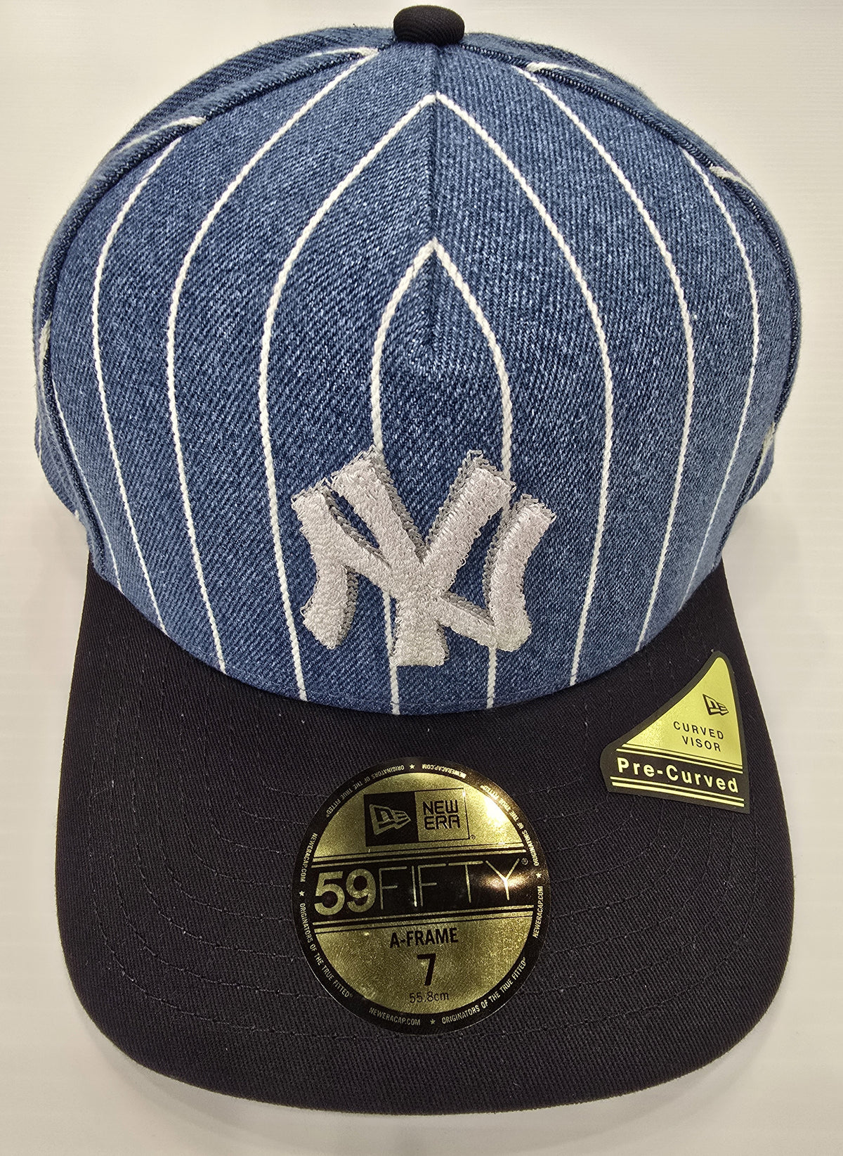 NEW ERA Parallel Yankees 59FIFTY A-Frame Fitted at Gravity NYC