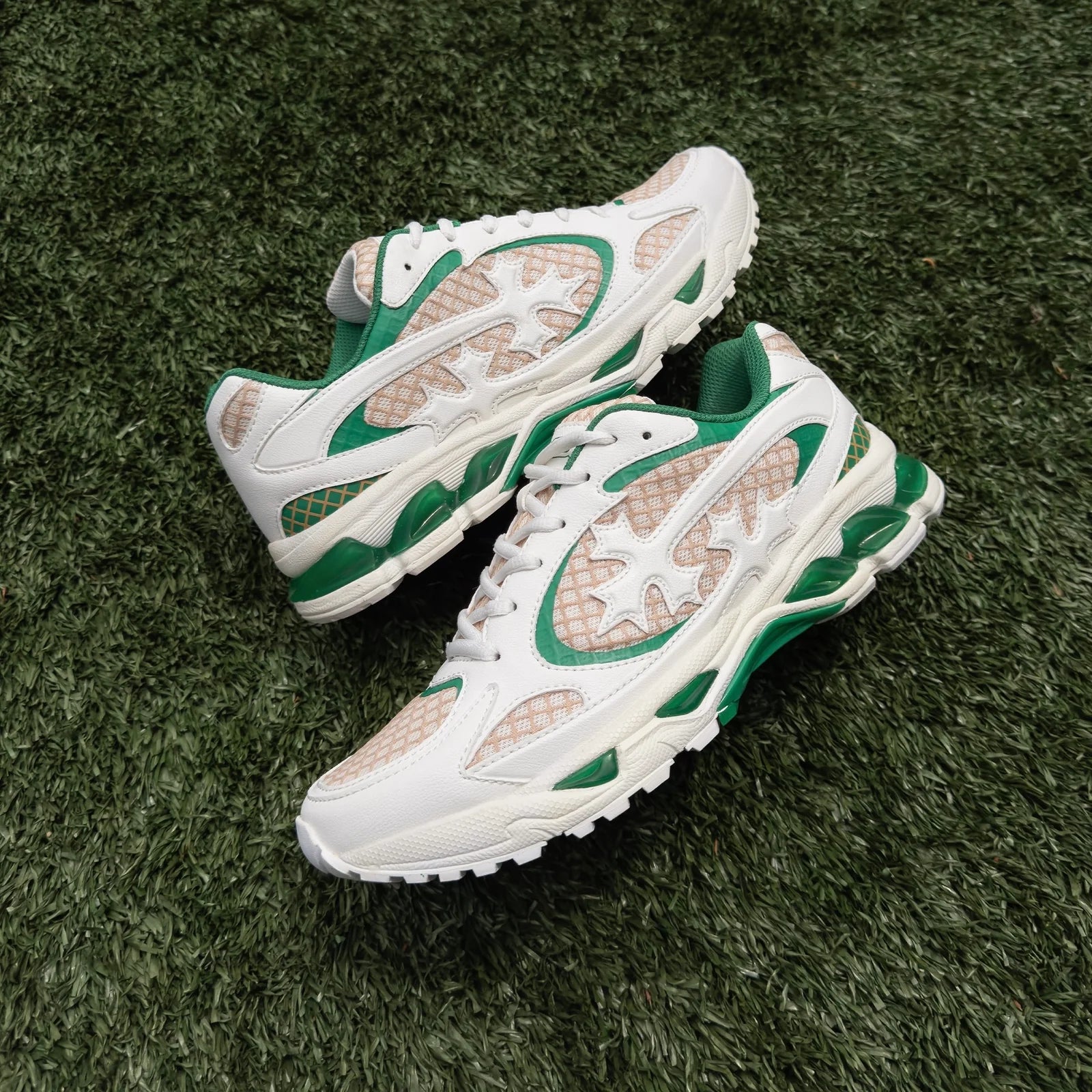 BRAVEST STUDIOS Kross Kountry Runner White/Green Gravity NYC