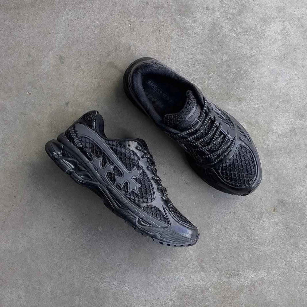 BRAVEST STUDIOS Kross Kountry Runner Triple Black - Gravity NYC