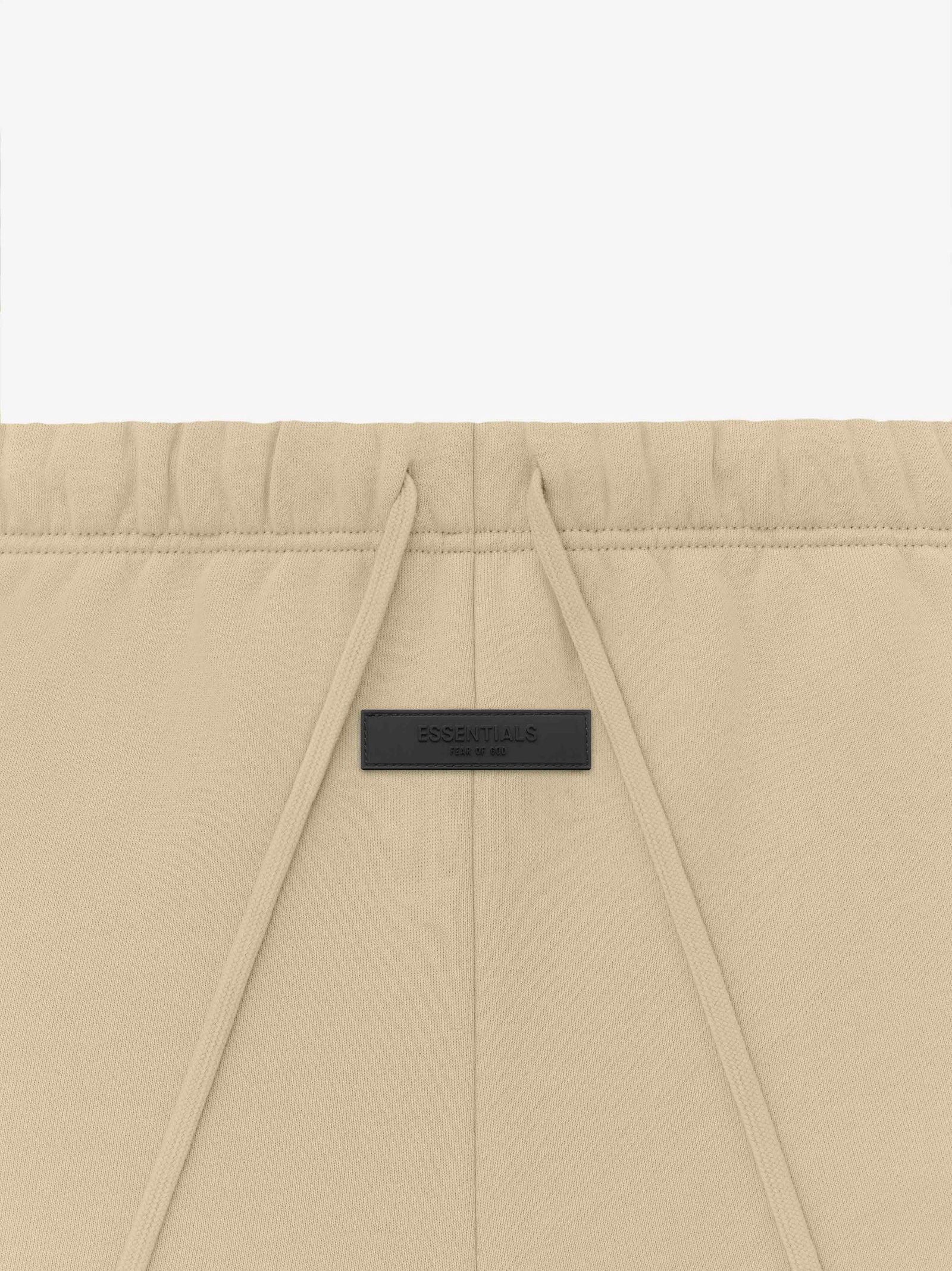 ESSENTIALS Sweatshorts Sand