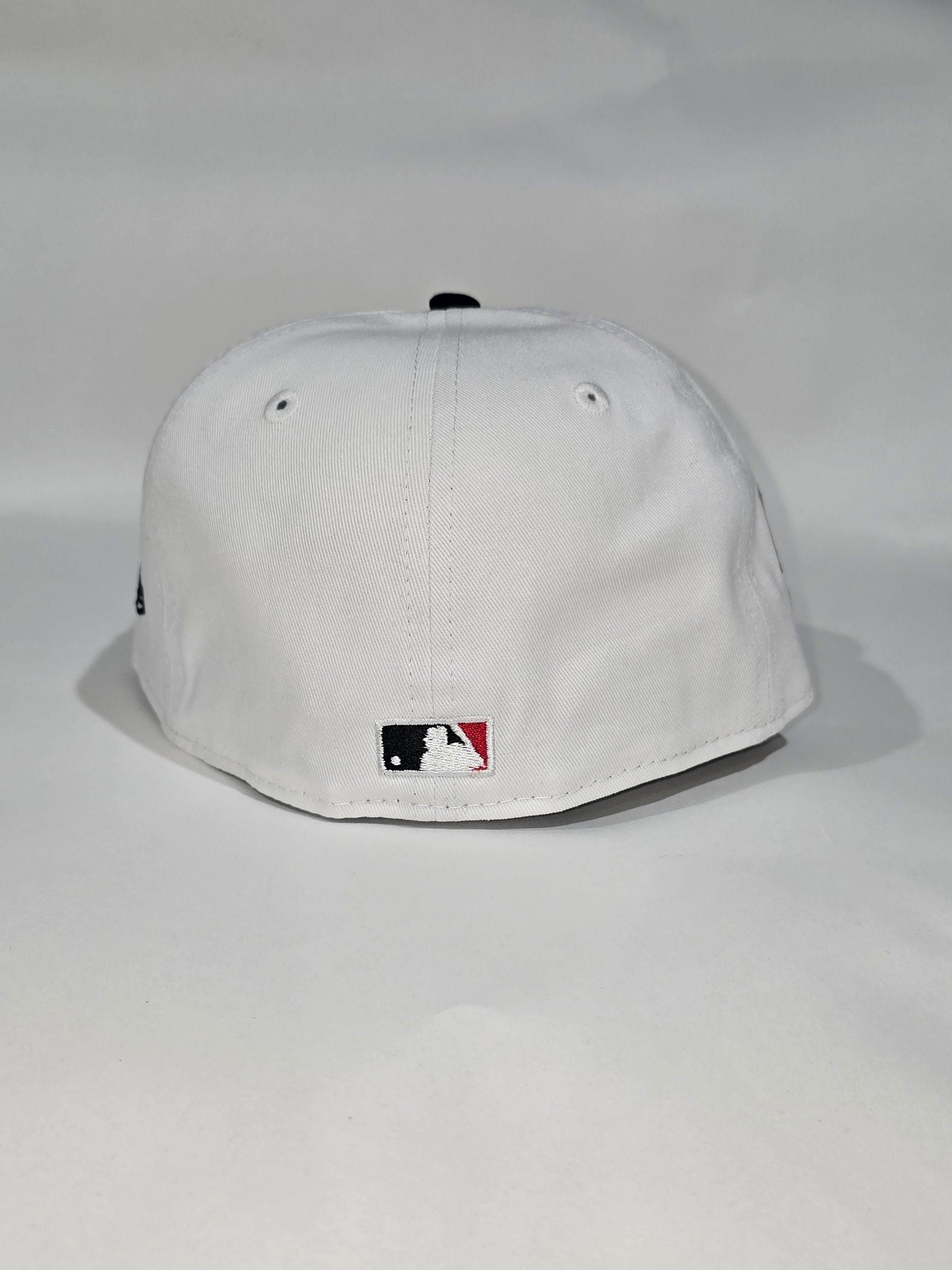 NEW ERA New York Yankees 2000 World Series 59FIFTY Fitted Gravity NYC
