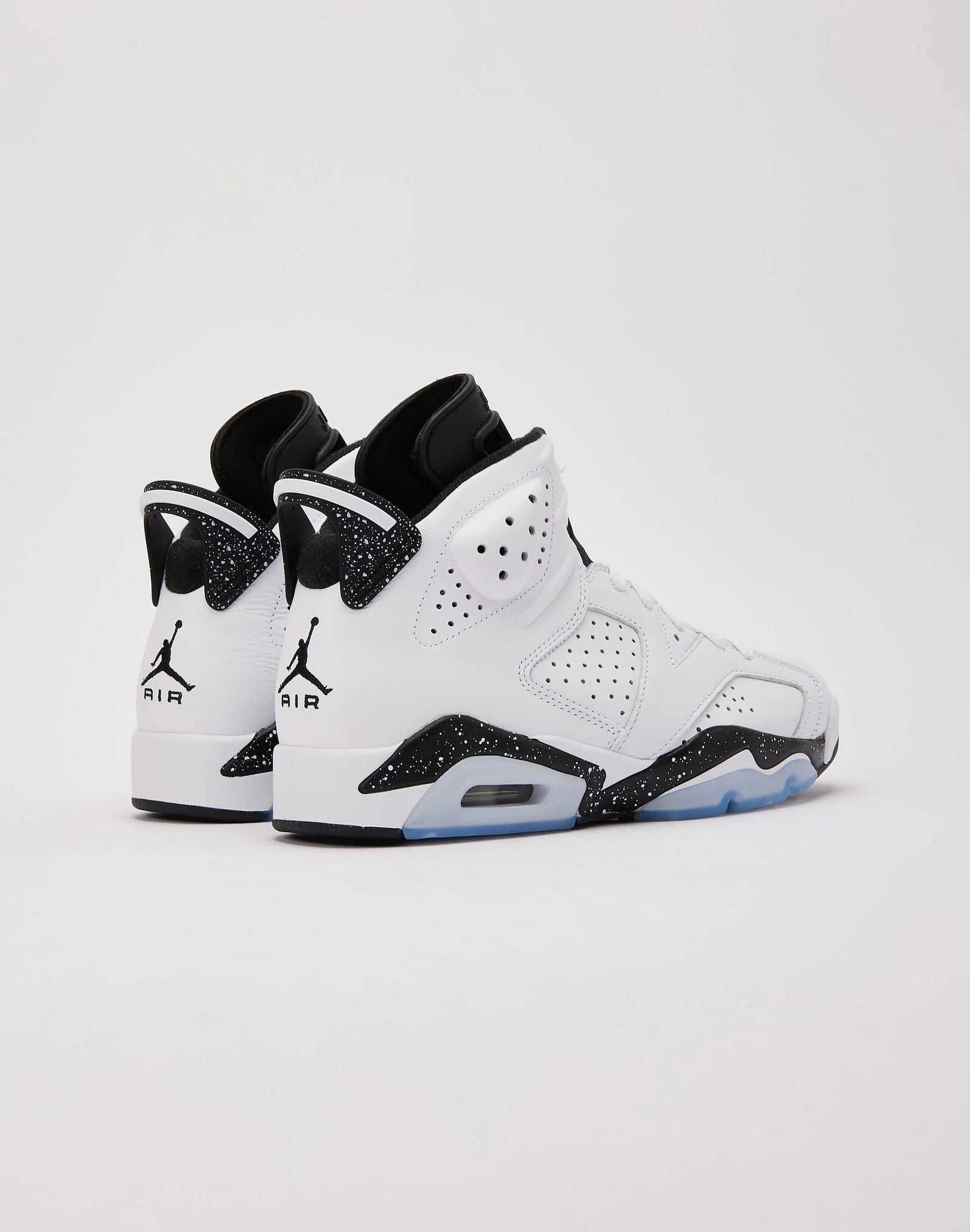 NIKE Air Jordan 6 Retro "Reverse Oreo"