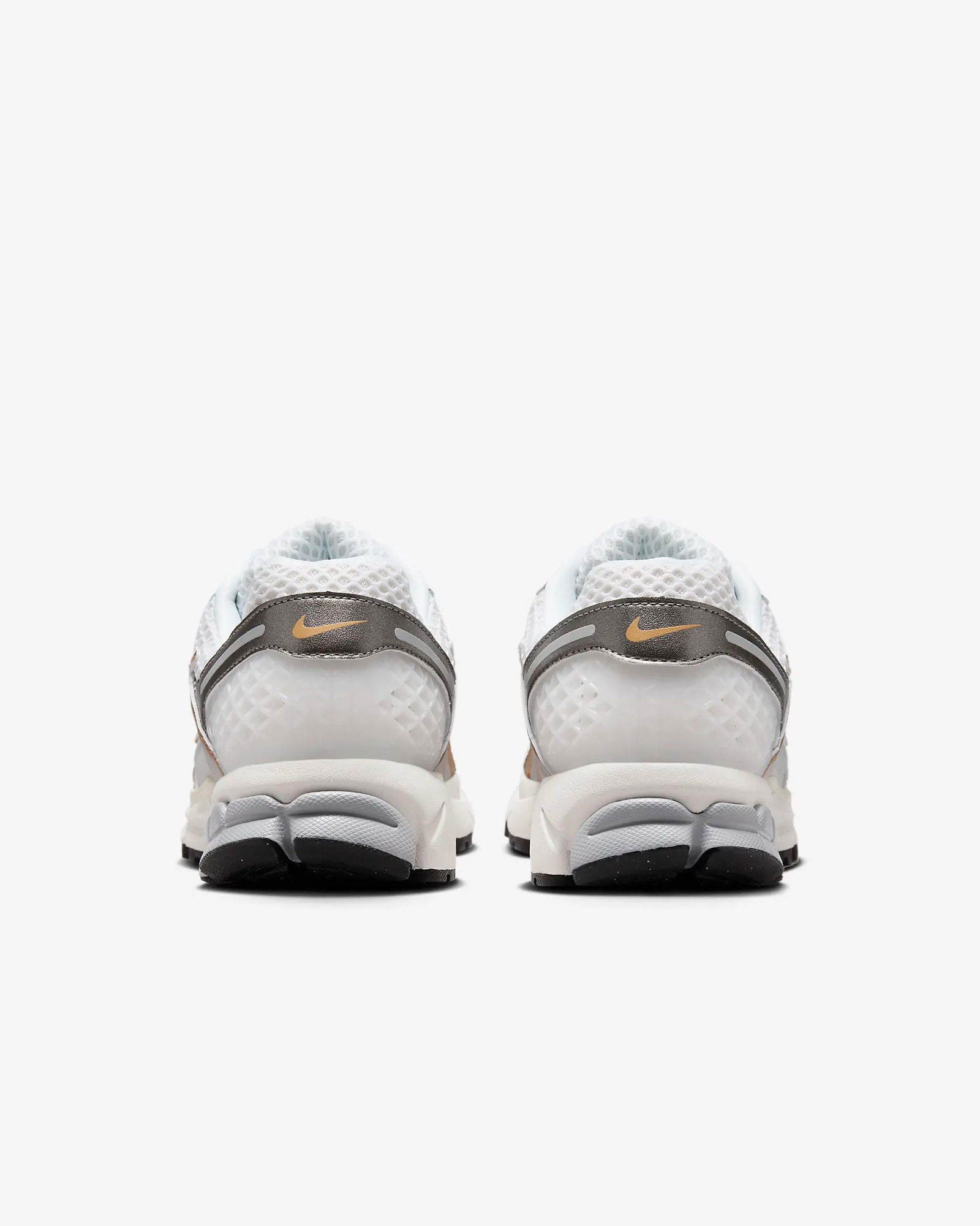 NIKE Zoom Vomero 5 Gold