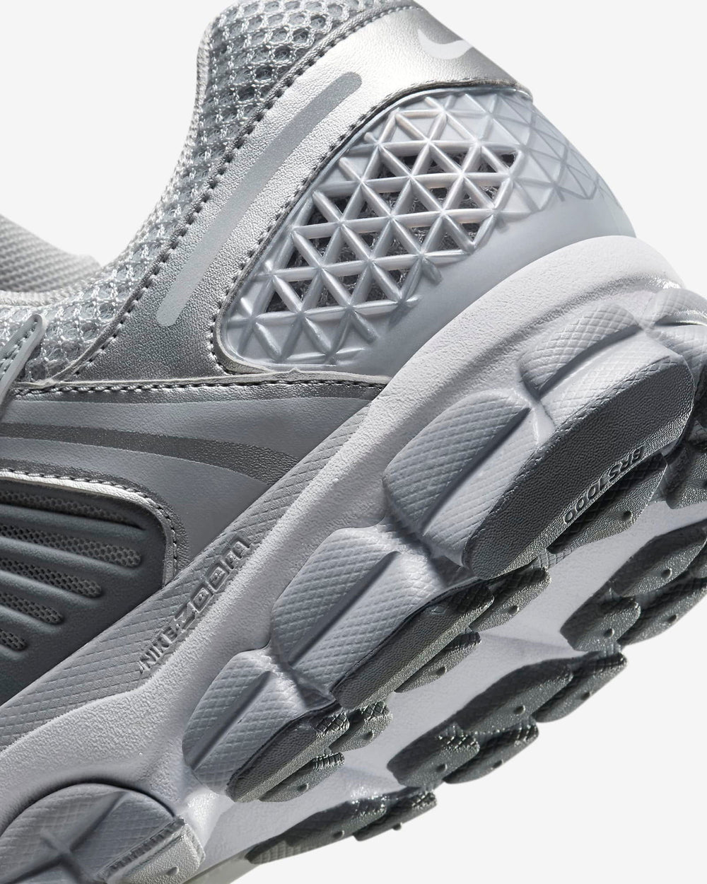 NIKE Zoom Vomero 5 Grey - Gravity NYC