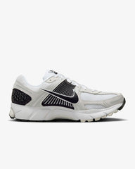 NIKE Zoom Vomero 5 White