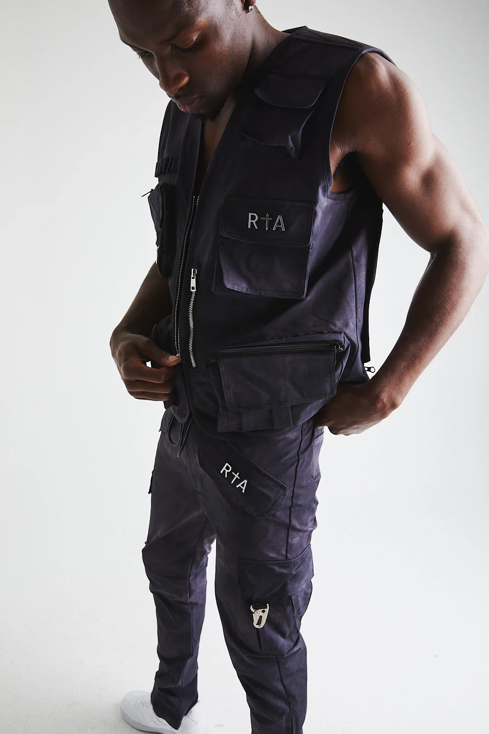 RTA Ibra Utility Vest | Black Marble Gravity NYC