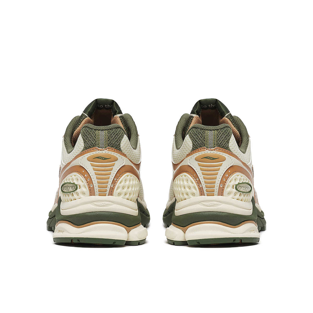SAUCONY ProGrid Triumph 4 Sneakers Cream/Doe - Gravity NYC