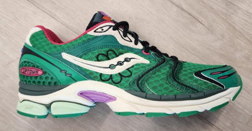 SAUCONY x Jae Tips ProGrid Triumph 4 Sneakers 'Sugar Maple' Fern/Fern - Gravity NYC