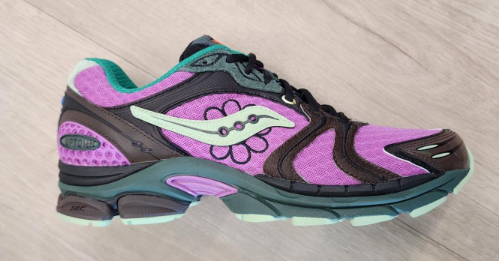 SAUCONY x Jae Tips ProGrid Triumph 4 Sneakers 'Perilla' Violet/Earth - Gravity NYC