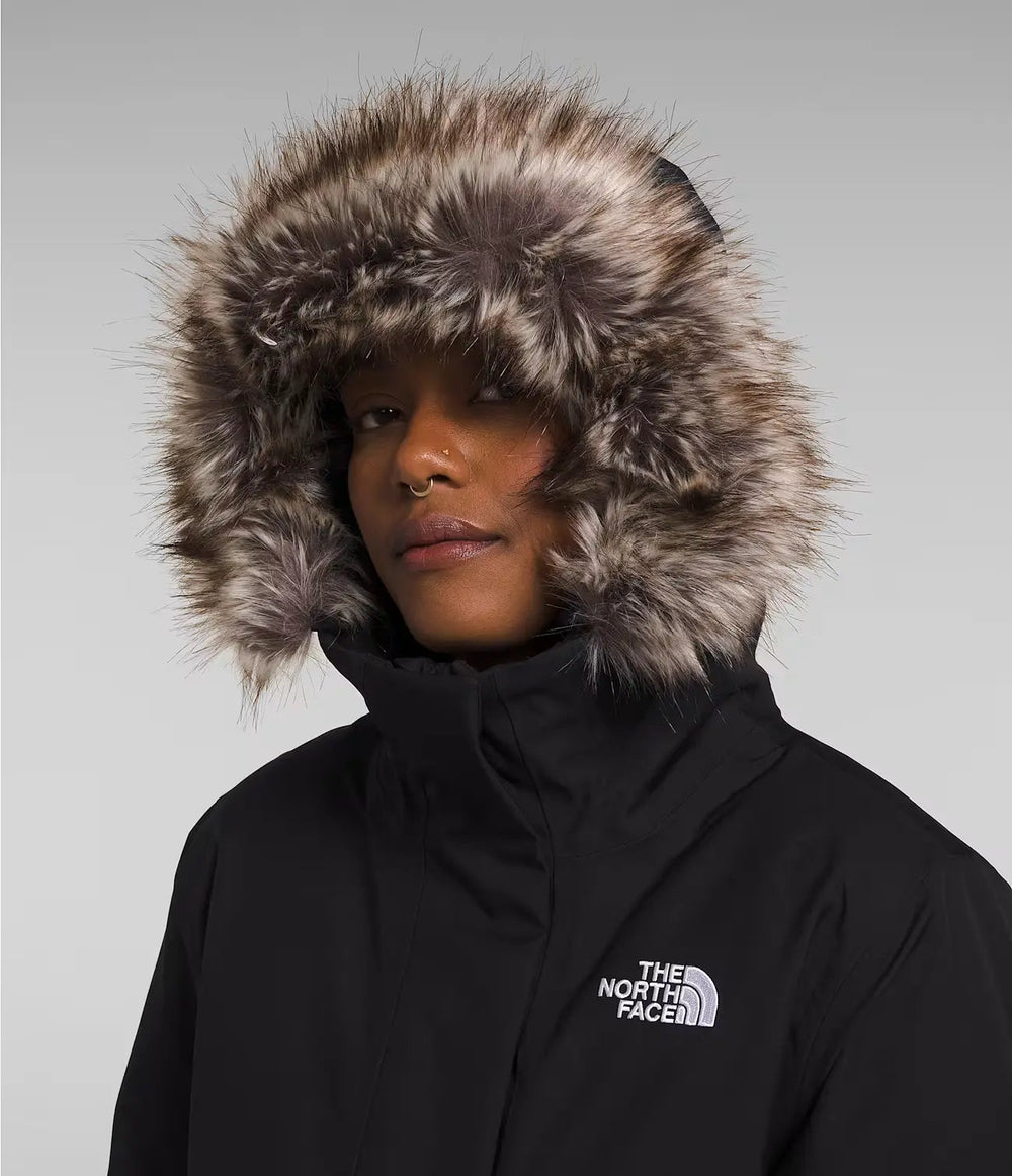 THE NORTH FACE Women's Arctic Parka Jacket Black - Gravity NYC