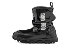 UGG FOOTWEAR Gravity NYC