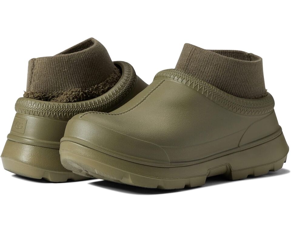 UGG FOOTWEAR Gravity NYC