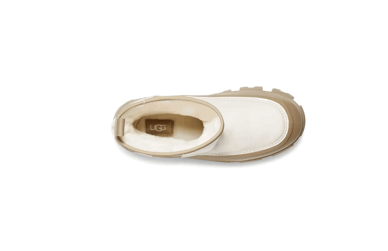 UGG FOOTWEAR Gravity NYC