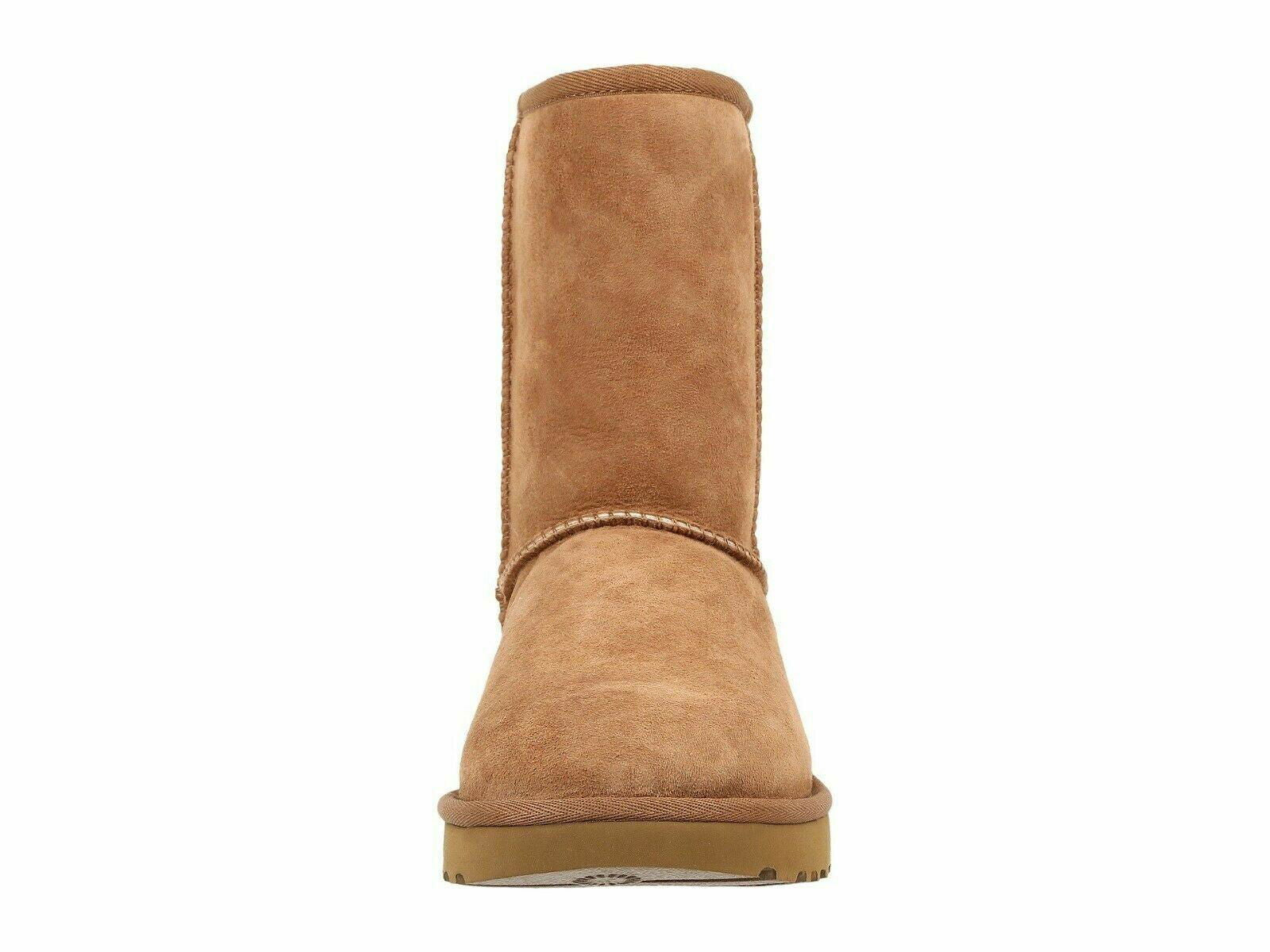 UGG® Women's Classic Short II