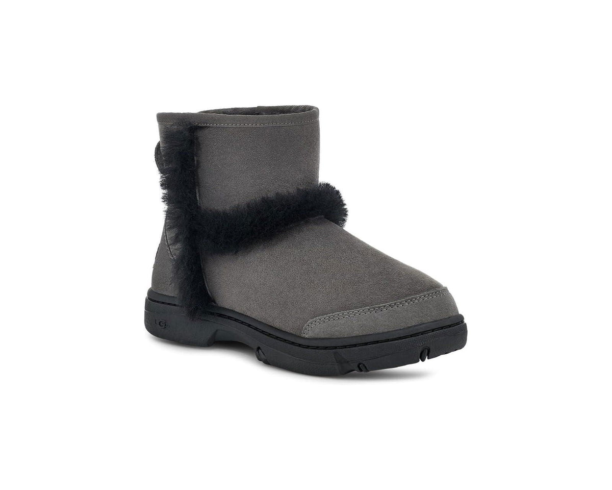 UGG FOOTWEAR Gravity NYC
