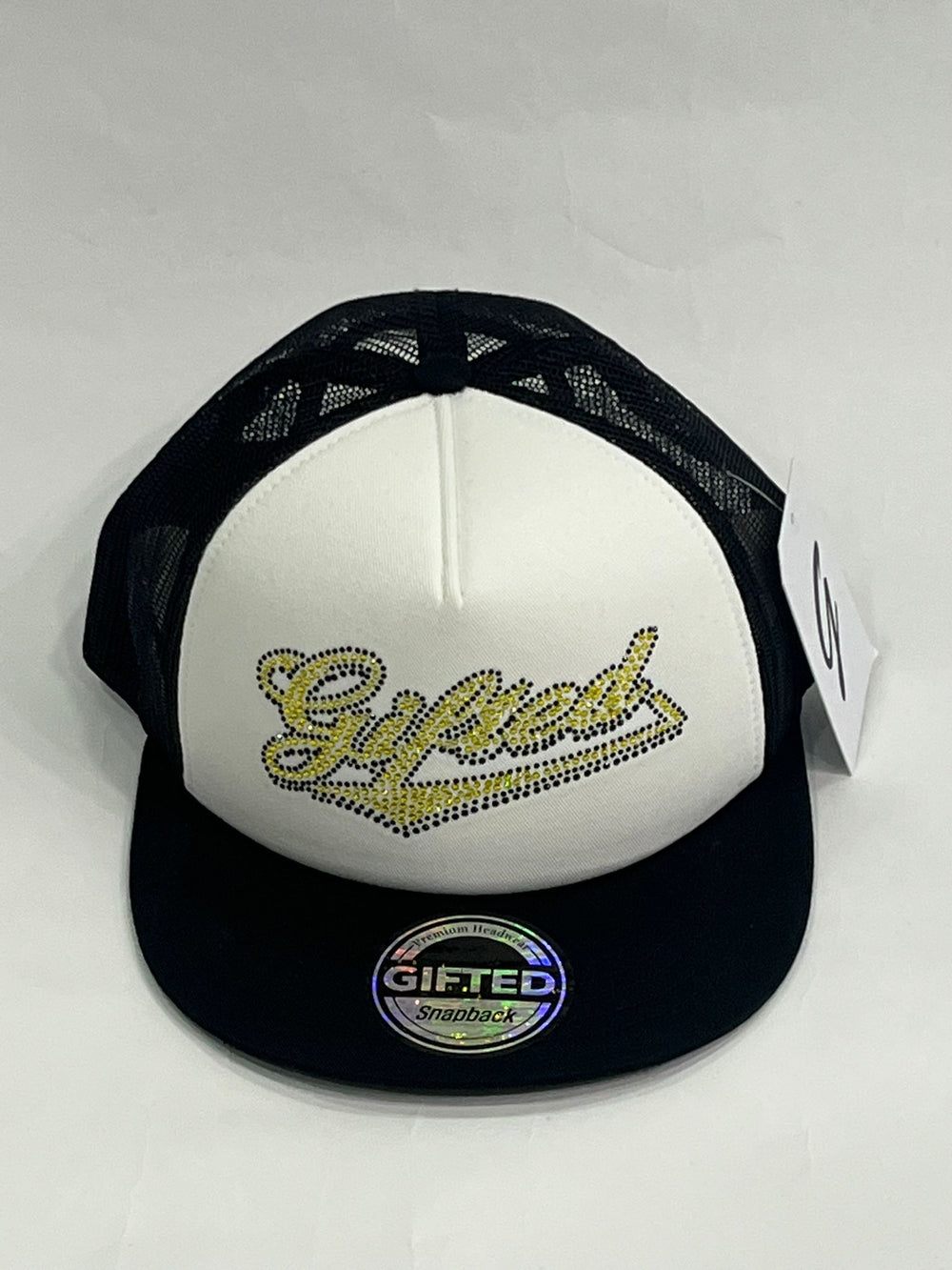 EVERYONE IS GIFTED Script Hat (Black/White) - Gravity NYC