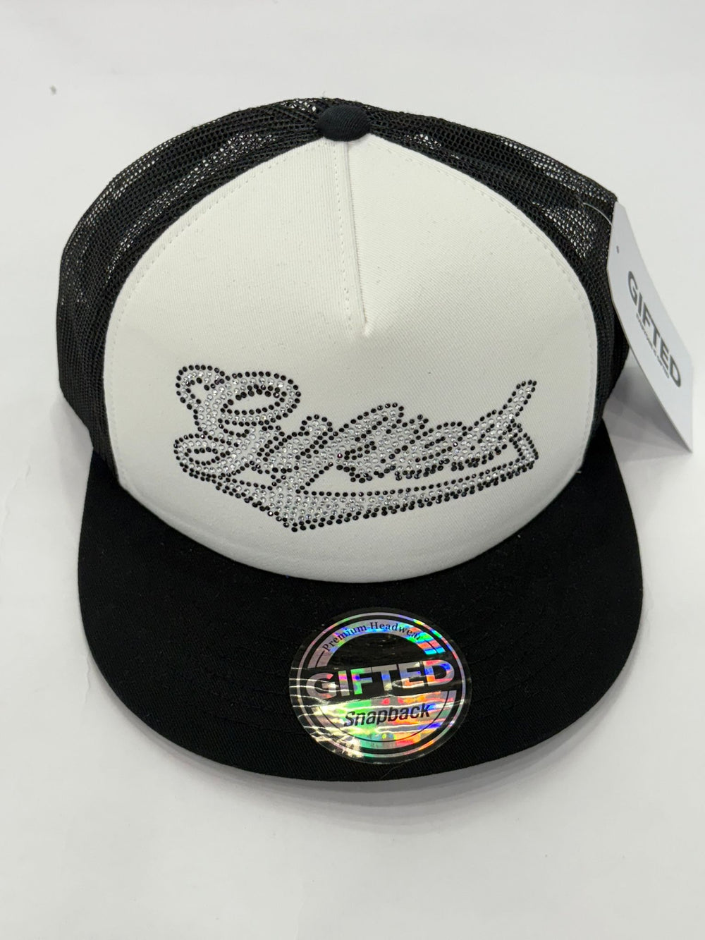 EVERYONE IS GIFTED Script Hat (Black/White) - Gravity NYC