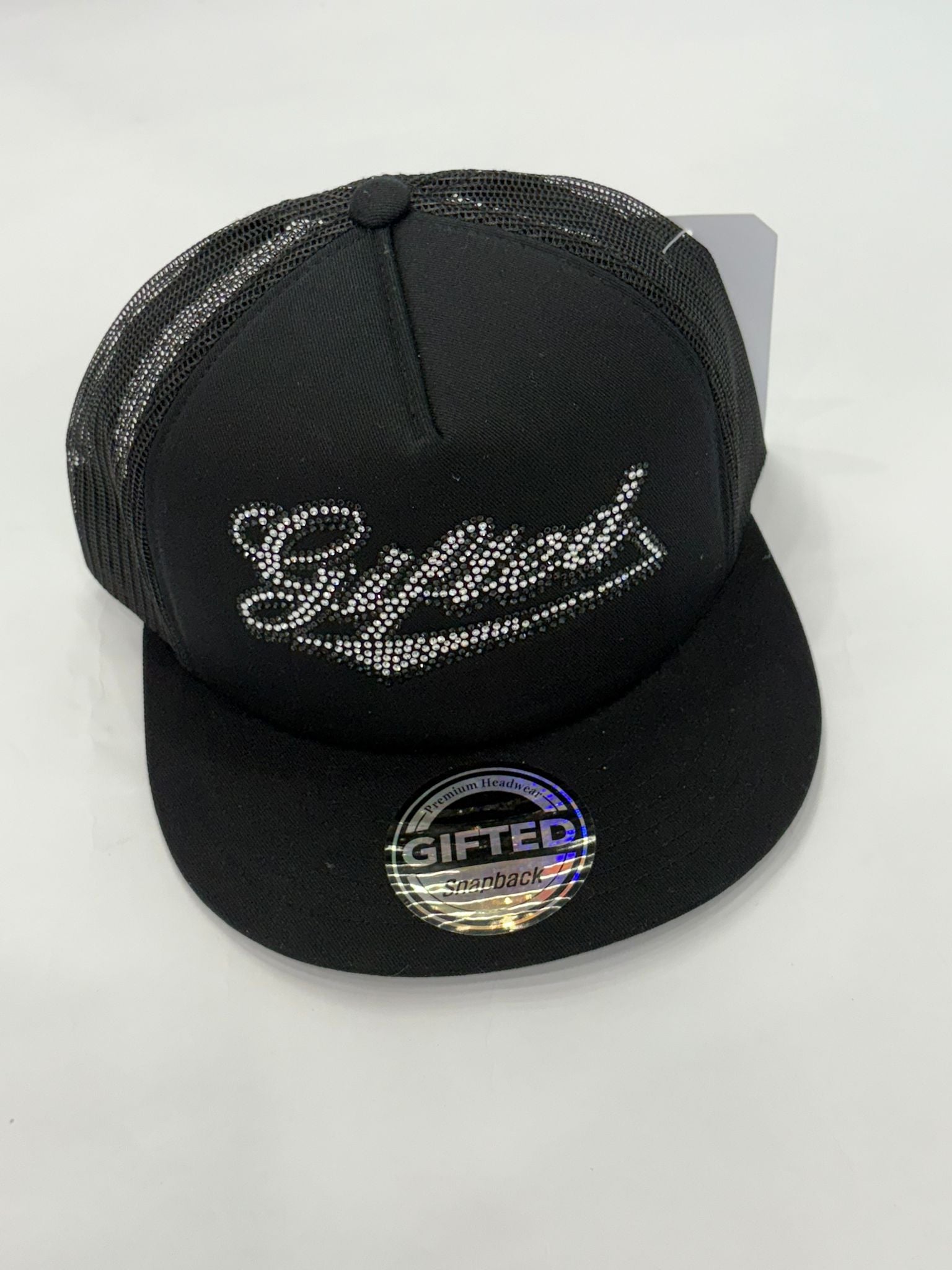EVERYONE IS GIFTED Script Hat (Black) - Gravity NYC