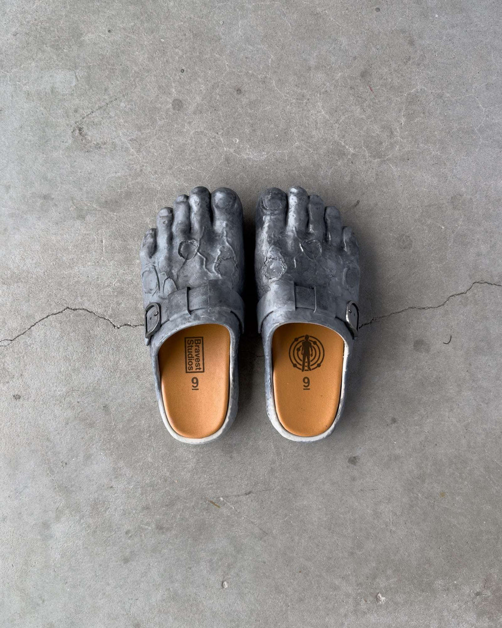 BRAVEST STUDIOS-Men's Slippers and Sandals