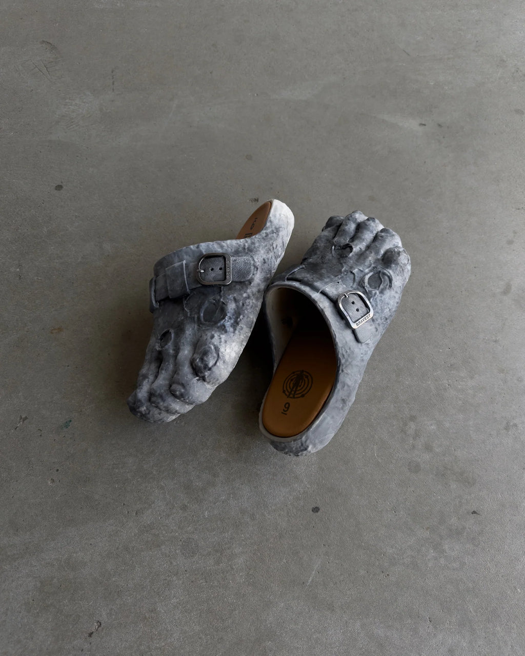 BRAVEST STUDIOS-Men's Slippers and Sandals