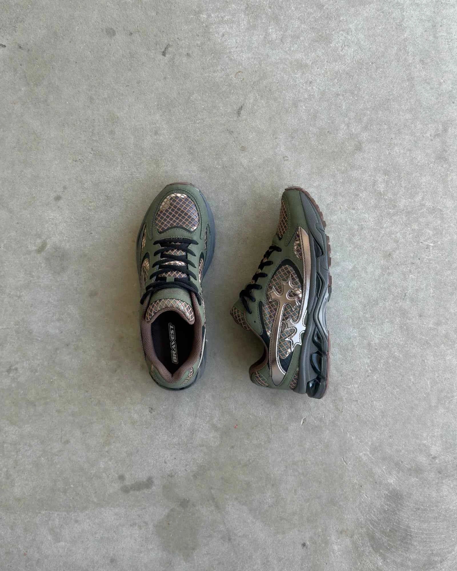 BRAVEST STUDIOS Kross Kountry Runner Camo