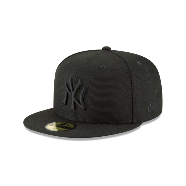 NEW ERA New York Yankees 59FIFTY Blackout Fitted Gravity NYC