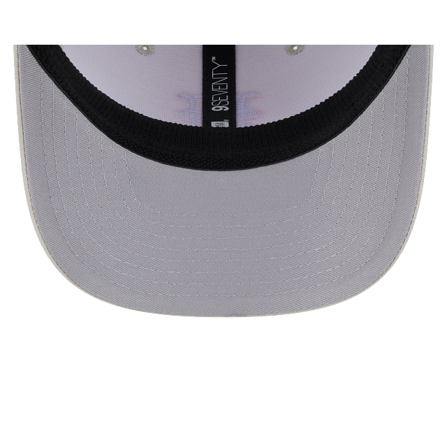 NEW ERA New York Yankees 9SEVENTY Stretch Snapback - Gravity NYC