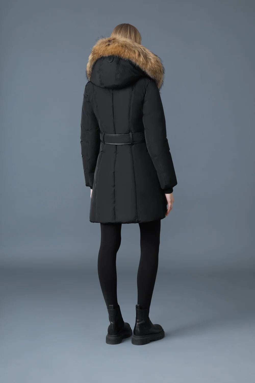 MACKAGE Kay-FZ Abrigo de plumón con cuello distintivo de piel natural Mackage Imagen secundaria del producto