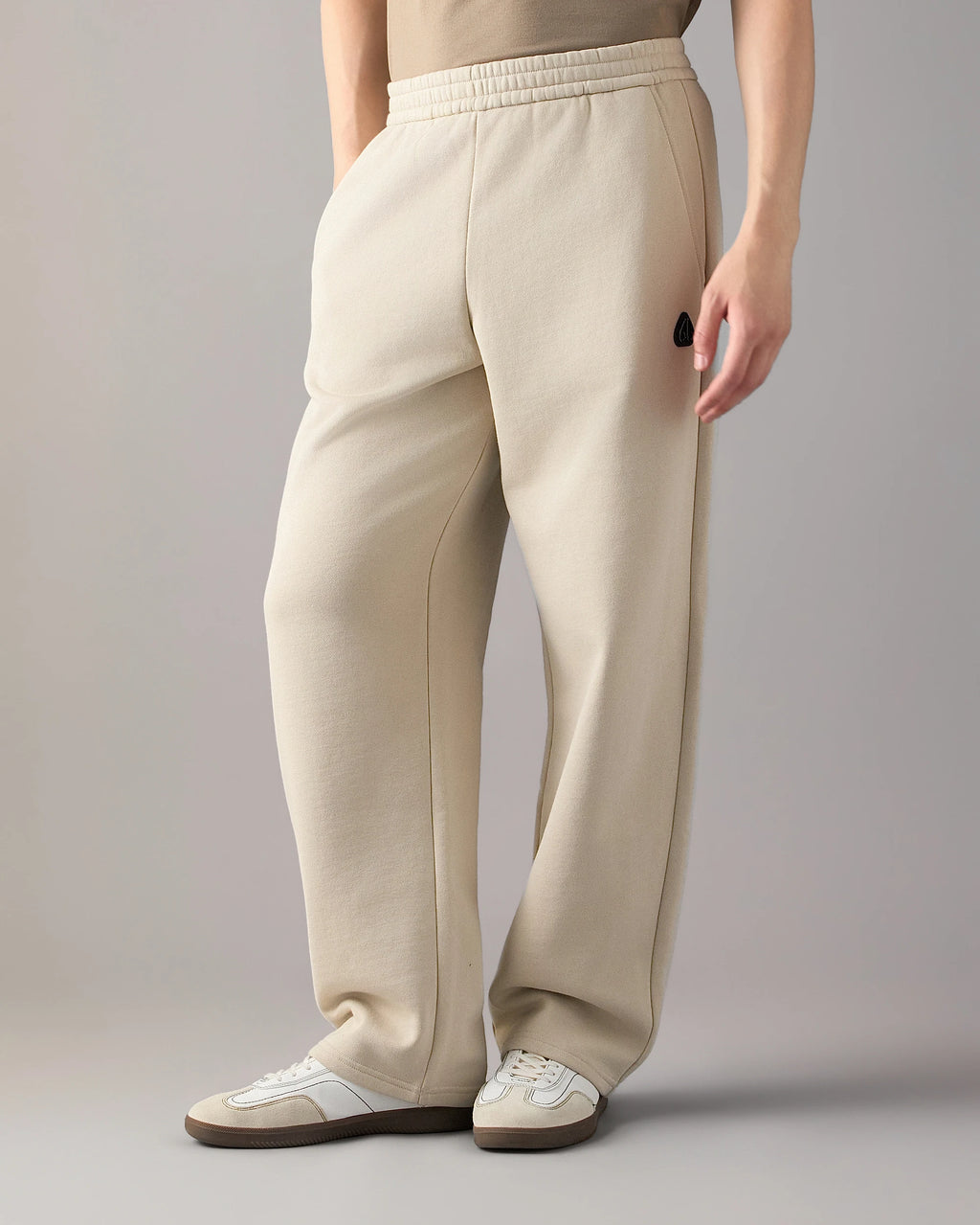 MOOSE KNUCKLES-Men's Sweatpants and Joggers