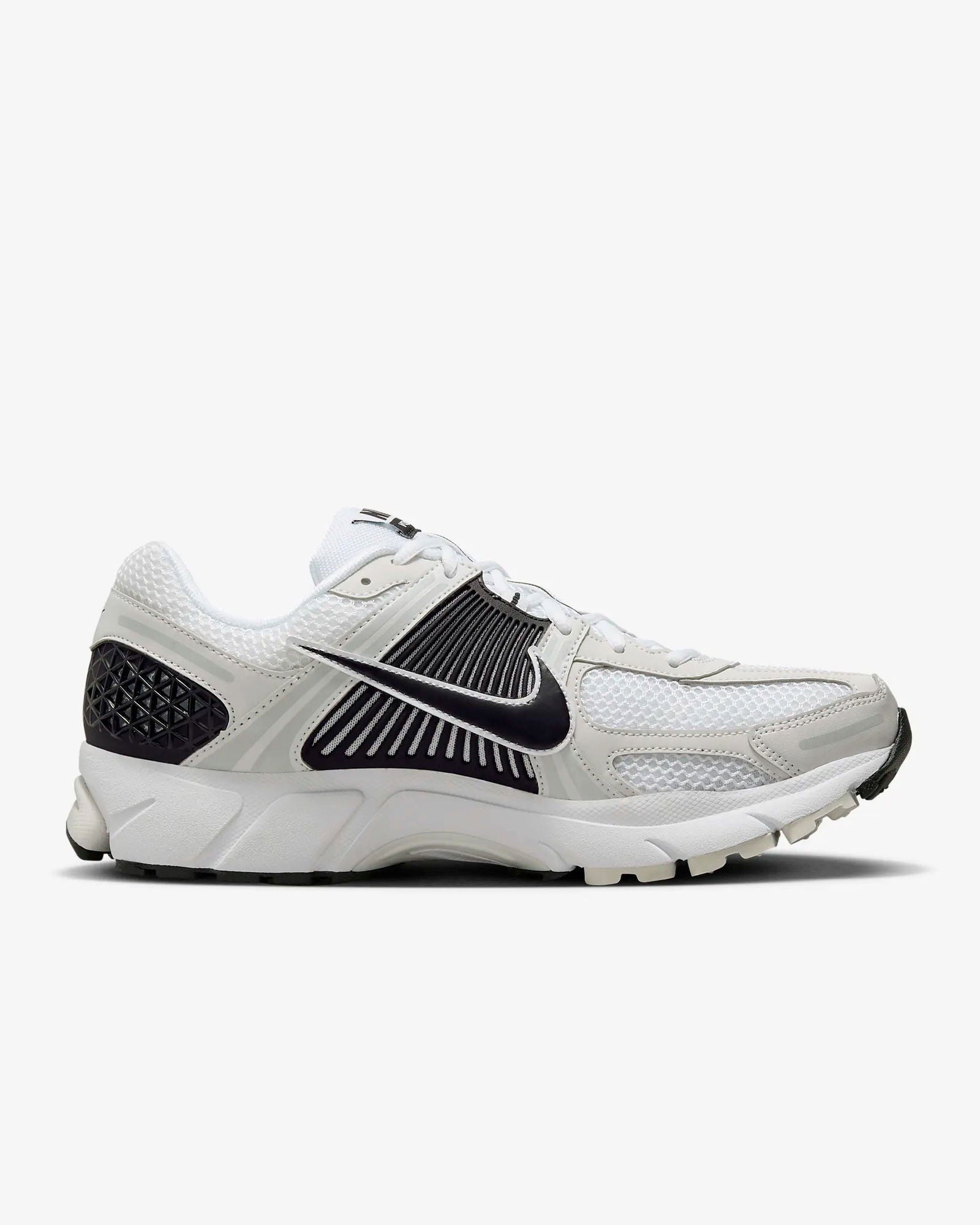 NIKE Zoom Vomero 5 White Secondary image