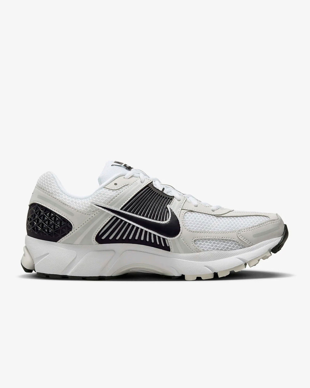 NIKE-Men's Sneakers and Athletic Shoes