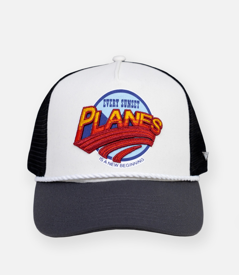 PAPER PLANES-Trucker Hats Main image