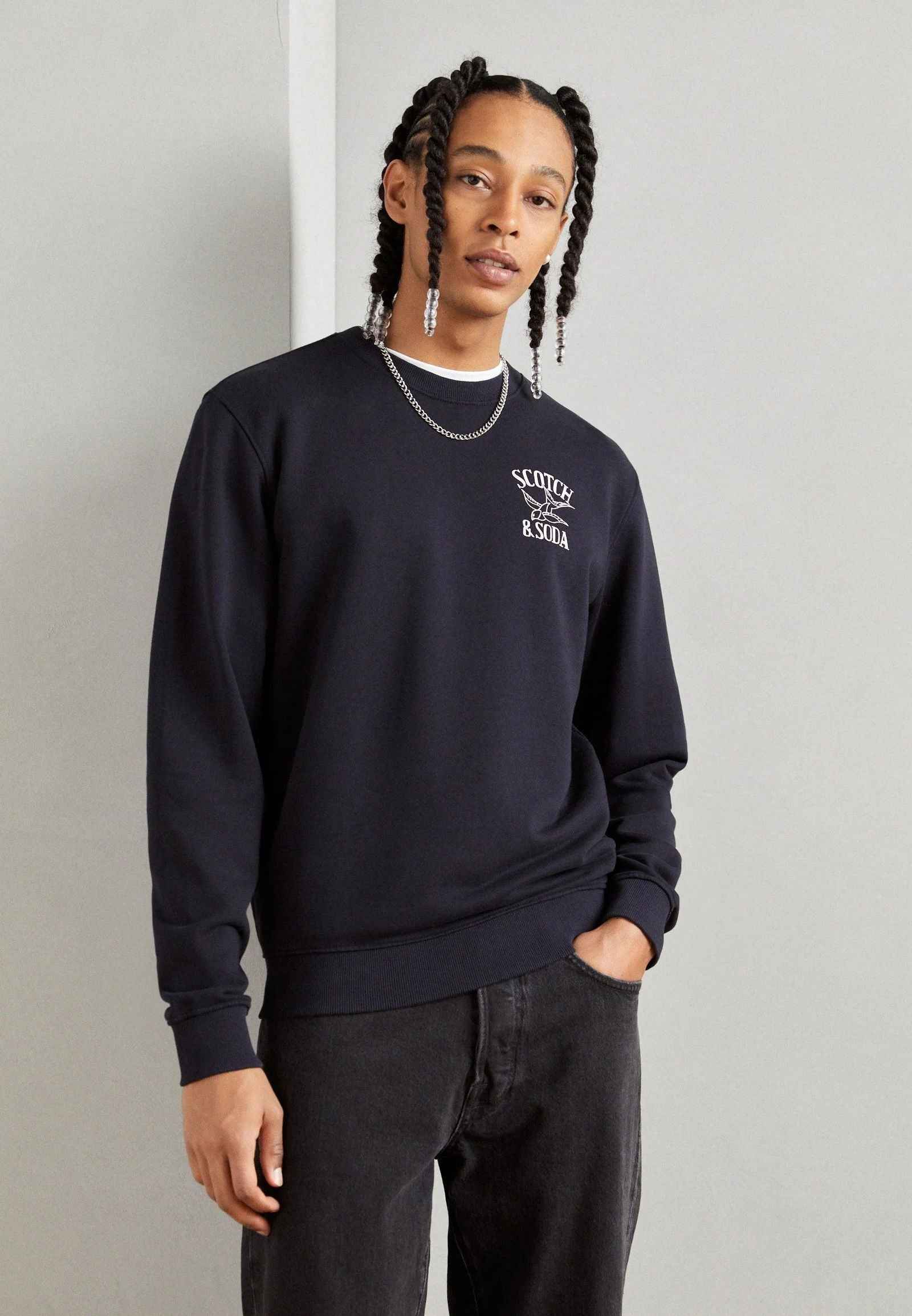 SCOTCH AND SODA Left Chest Artwork Sweatshirt Secondary image