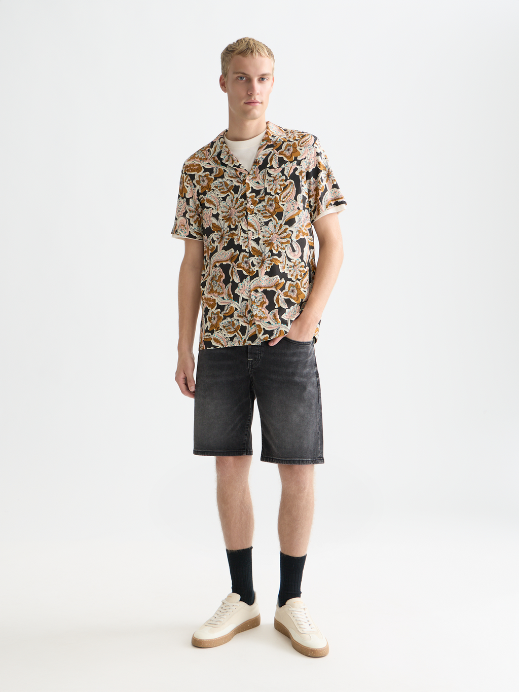SCOTCH AND SODA-Men's Jean Shorts and Denim Shorts