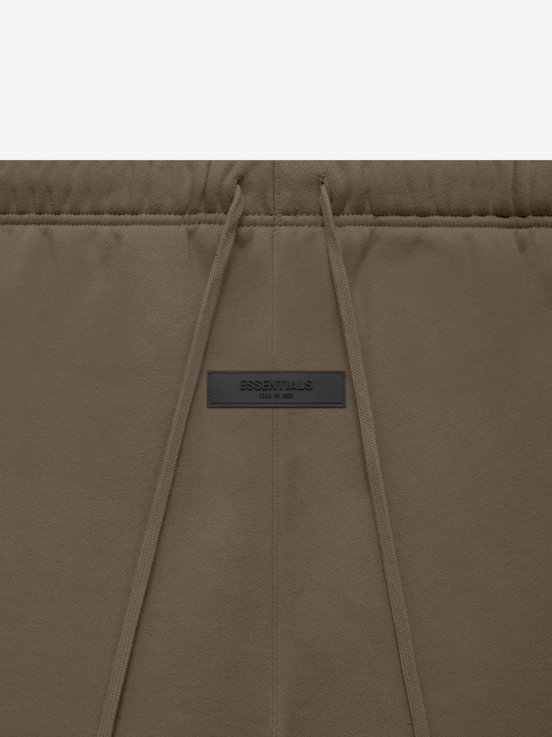 ESSENTIALS SWEATSHORTS WOOD Gravity NYC